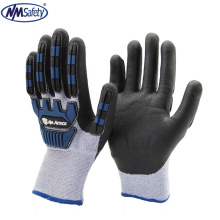 NMSAFETY TPR chip 13 gauge HPPE & 7 gauge acrylic double liner coated black foam nitrile winter use gloves